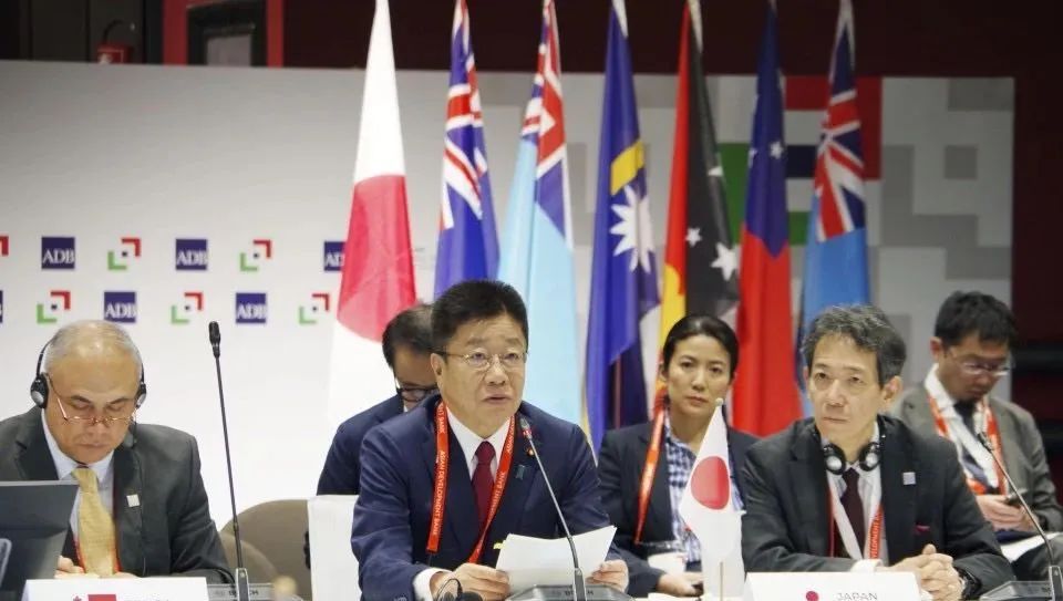 日元危机前夜：美日谈判未果，特朗普‘关税锤’再度高举 美日USDJPY走势