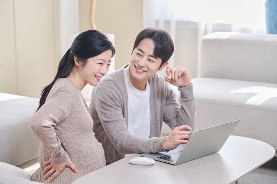 梁建章：国家育儿补贴是全面生育福利的起步